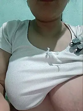 Shiny Babe online show from May 2026 09:55:01 PM