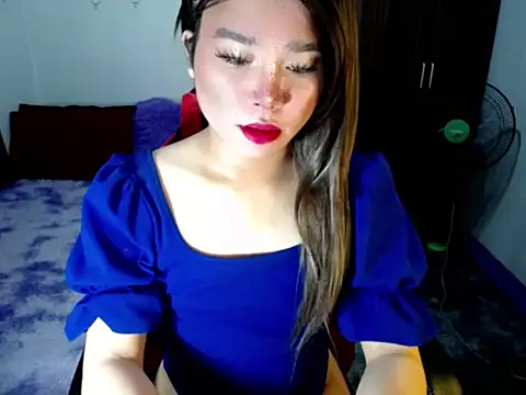 Snapshot of Urassiansweetcummer chatting on November 2025 01:38:01 AM Urassiansweetcummer online show from November 2025 01:38:01 AM