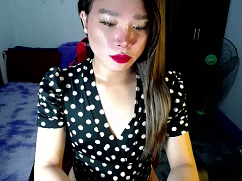 Snapshot of Urassiansweetcummer chatting on November 2025 02:11:01 AM Urassiansweetcummer online show from November 2025 02:11:01 AM