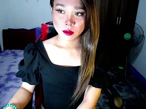 Snapshot of Urassiansweetcummer chatting on November 2025 02:15:01 AM Urassiansweetcummer online show from November 2025 02:15:01 AM