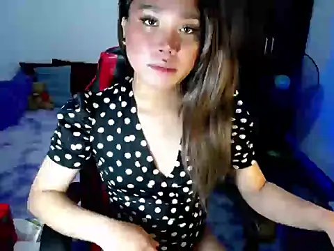 Urassiansweetcummer online show from March 2026 02:37:01 AM