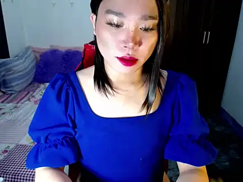 Urassiansweetcummer online show from September 2025 02:06:02 AM