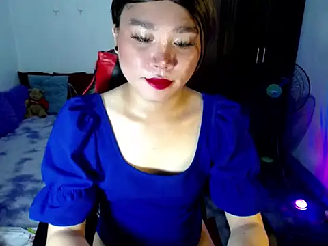 Urassiansweetcummer online show from April 2026 03:19:01 AM