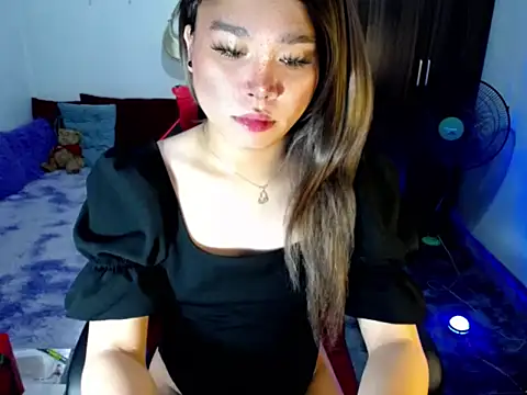 Urassiansweetcummer online show from March 2026 09:38:02 PM