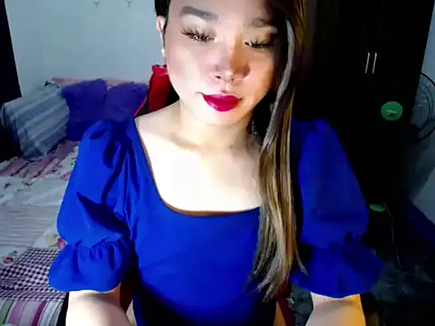 Urassiansweetcummer online show from October 2025 01:40:02 AM