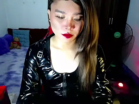 Urassiansweetcummer online show from April 2026 03:41:01 AM