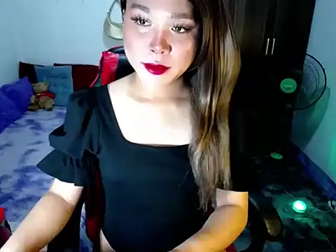 Urassiansweetcummer online show from March 2026 11:56:02 PM