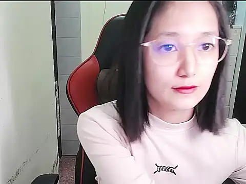 Shulee21 online show from November 2025 01:09:02 AM