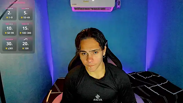 Snapshot of Maximiliano_scoott__ chatting on September 2025 08:34:01 PM Maximiliano scoott online show from September 2025 08:34:01 PM