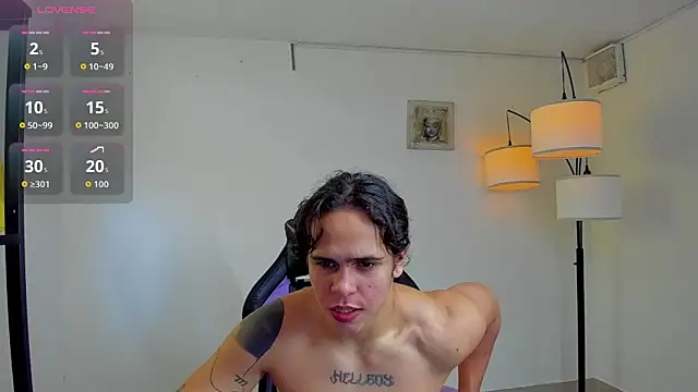 Snapshot of Maximiliano_scoott__ chatting on November 2025 09:19:01 PM Maximiliano scoott online show from November 2025 09:19:01 PM