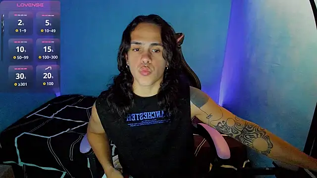 Snapshot of Maximiliano_scoott__ chatting on October 2025 08:10:02 PM Maximiliano scoott online show from October 2025 08:10:02 PM