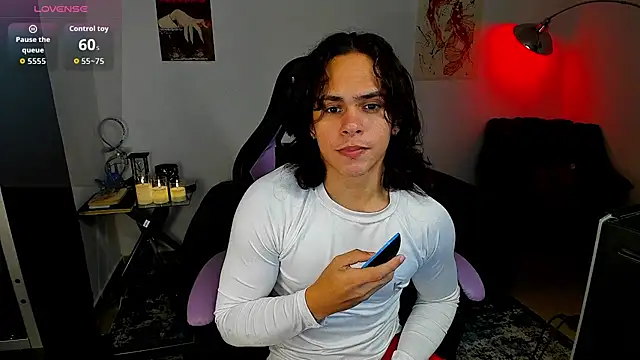 Snapshot of Maximiliano_scoott__ chatting on December 2025 10:22:02 PM Maximiliano scoott online show from December 2025 10:22:02 PM