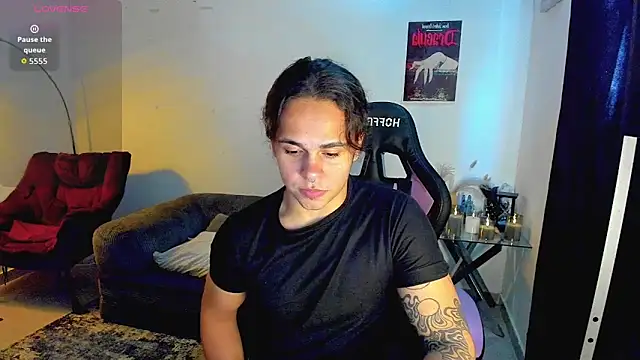 Maximiliano scoott   online show from March 2026 07:58:01 PM