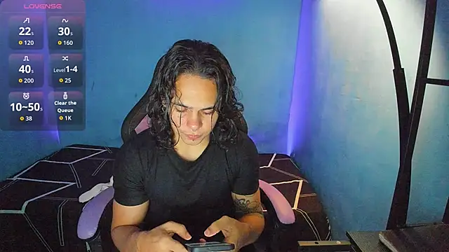 Snapshot of Maximiliano_scoott__ chatting on October 2025 06:49:02 PM Maximiliano scoott online show from October 2025 06:49:02 PM