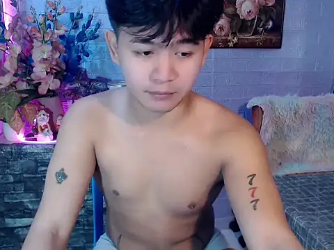 Snapshot of Albertx_Destroyer69 chatting on June 2026 03:47:02 AM Albertx Destroyer69 online show from June 2026 03:47:02 AM