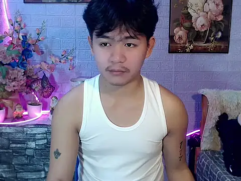 Snapshot of Albertx_Destroyer69 chatting on June 2026 02:39:01 AM Albertx Destroyer69 online show from June 2026 02:39:01 AM