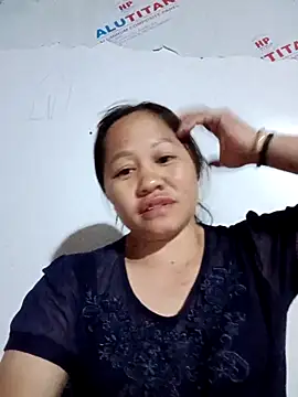 Phiphi135 online show from April 2026 02:35:01 PM