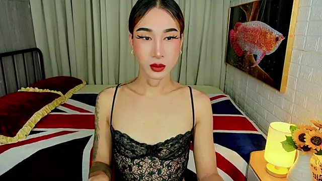 TRANSGODDESSA online show from October 2025 06:16:01 PM