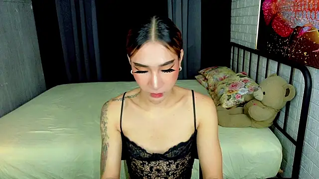 TRANSGODDESSA online show from October 2025 10:11:01 PM