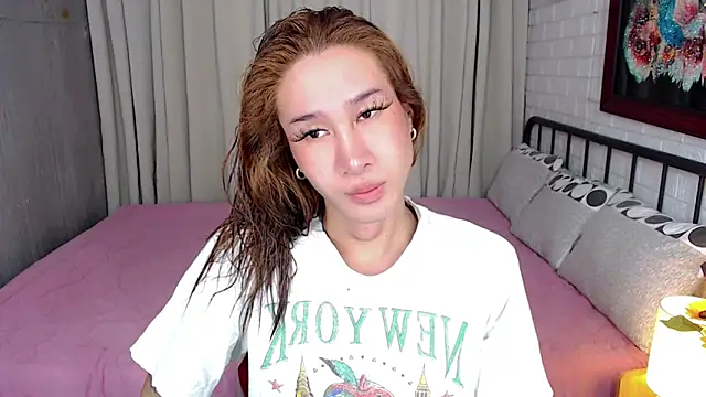 TRANSGODDESSA online show from November 2025 08:08:02 AM