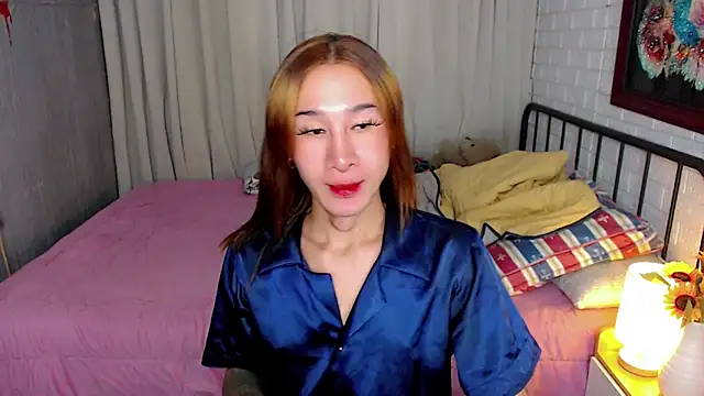 TRANSGODDESSA online show from November 2025 02:33:01 AM