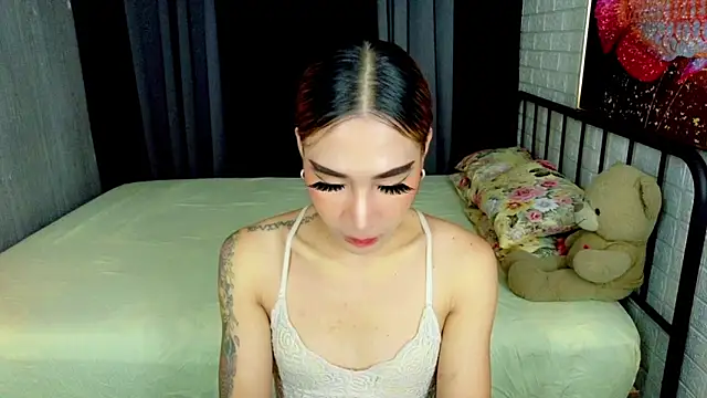 TRANSGODDESSA online show from October 2025 05:56:02 AM