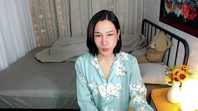 TRANSGODDESSA online show from December 2025 02:03:02 AM