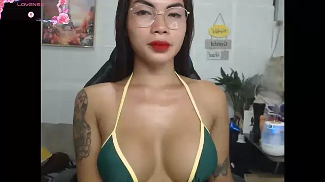 lucyheart777 online show from May 2026 01:35:02 AM