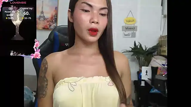 lucyheart777 online show from April 2026 04:06:01 AM