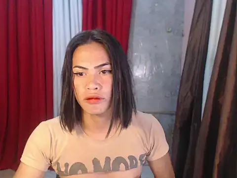 Snapshot of urhotty_megss chatting on September 2025 02:06:02 PM urhotty megss online show from September 2025 02:06:02 PM