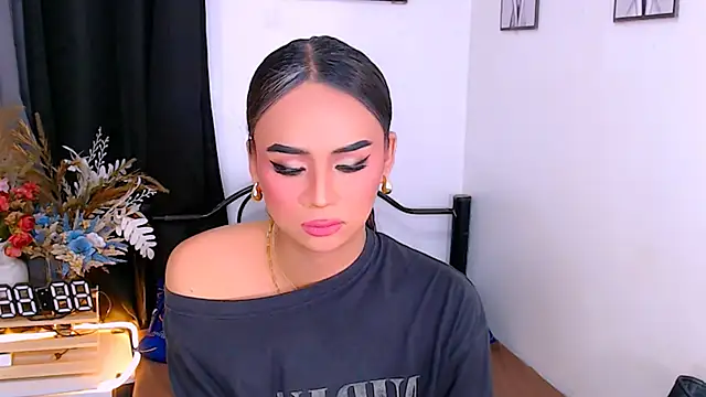 Zialustts online show from March 2026 01:06:02 PM