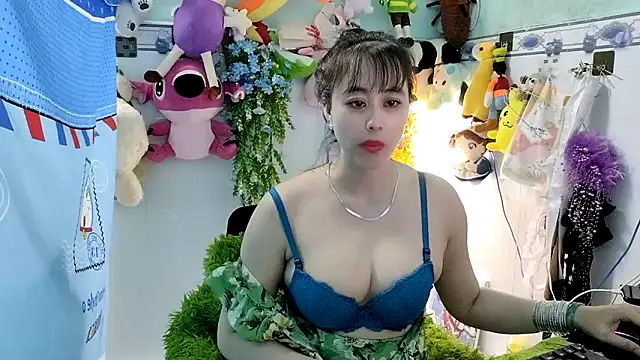 emgaixinhngoan online show from November 2025 03:05:02 AM