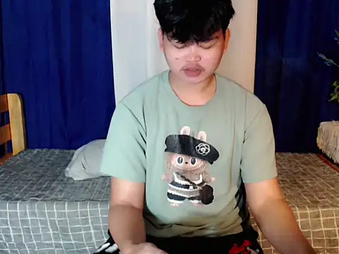 Reynelcock online show from February 2026 12:13:02 PM