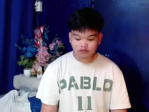 Reynelcock online show from February 2026 05:35:01 PM