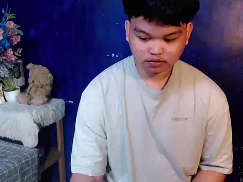 Reynelcock online show from April 2026 05:39:01 PM