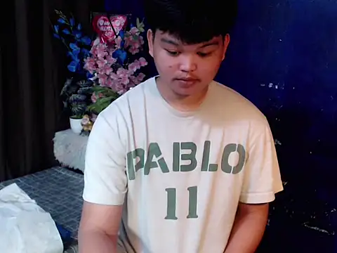 Reynelcock online show from March 2026 03:52:01 PM