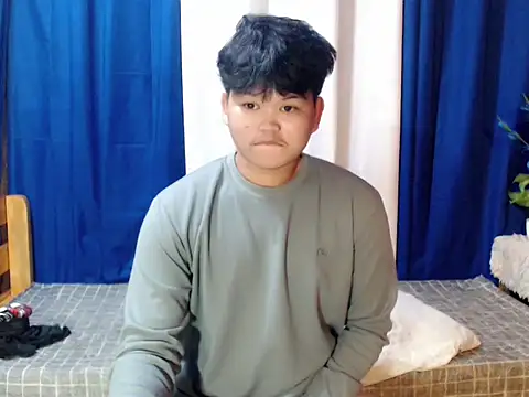 Reynelcock online show from February 2026 05:29:01 PM