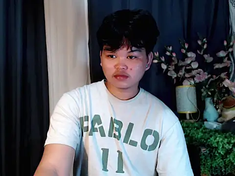 Reynelcock online show from October 2025 03:40:02 AM