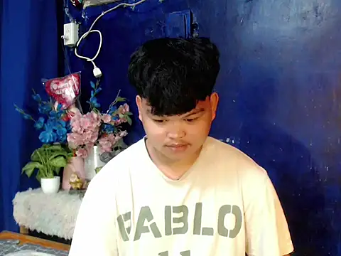 Reynelcock online show from January 2026 04:25:02 PM