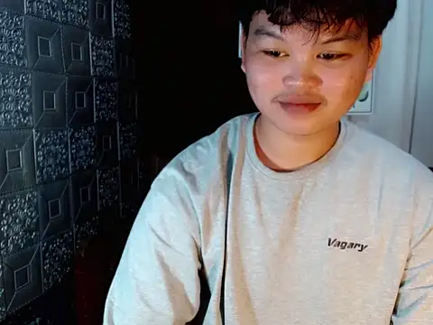 Snapshot of Reynelcock chatting on September 2025 08:30:02 PM Reynelcock online show from September 2025 08:30:02 PM