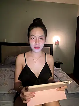 Snapshot of -katinat- chatting on September 2025 03:52:02 PM -katinat- online show from September 2025 03:52:02 PM