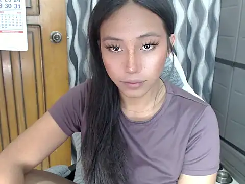 sweetiie caren online show from April 2026 03:02:01 AM