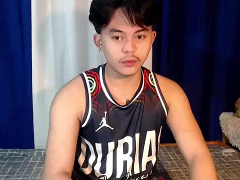 Snapshot of urguy_toshi chatting on October 2025 05:13:02 PM urguy toshi online show from October 2025 05:13:02 PM