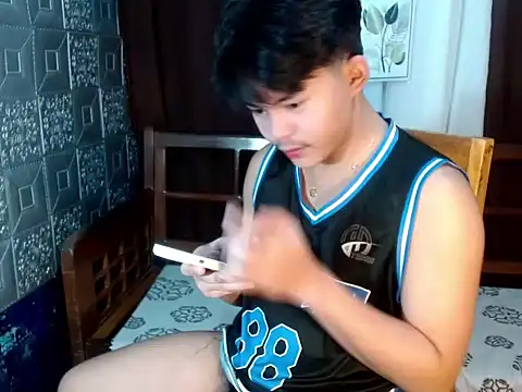 Snapshot of urguy_toshi chatting on September 2025 02:26:02 PM urguy toshi online show from September 2025 02:26:02 PM