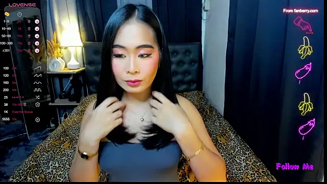 Snapshot of AngeliqueSolace chatting on October 2025 07:36:01 PM AngeliqueSolace online show from October 2025 07:36:01 PM