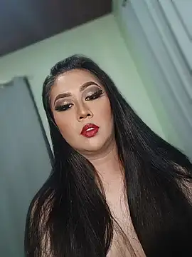 Snapshot of mistress_loy chatting on June 2026 02:05:02 AM mistress loy online show from June 2026 02:05:02 AM