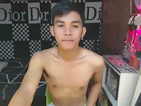 urhot chany online show from December 2025 12:35:02 AM