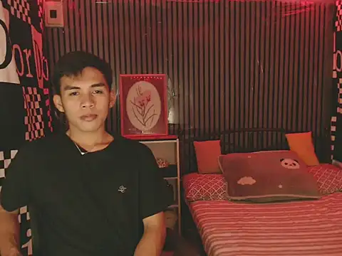 urhot chany online show from April 2026 05:27:02 PM