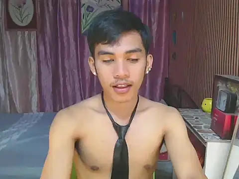 urhot chany online show from December 2025 05:34:02 PM