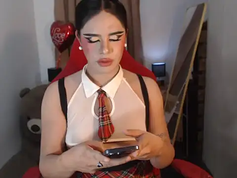 RebeccaTs online show from April 2026 04:55:01 PM